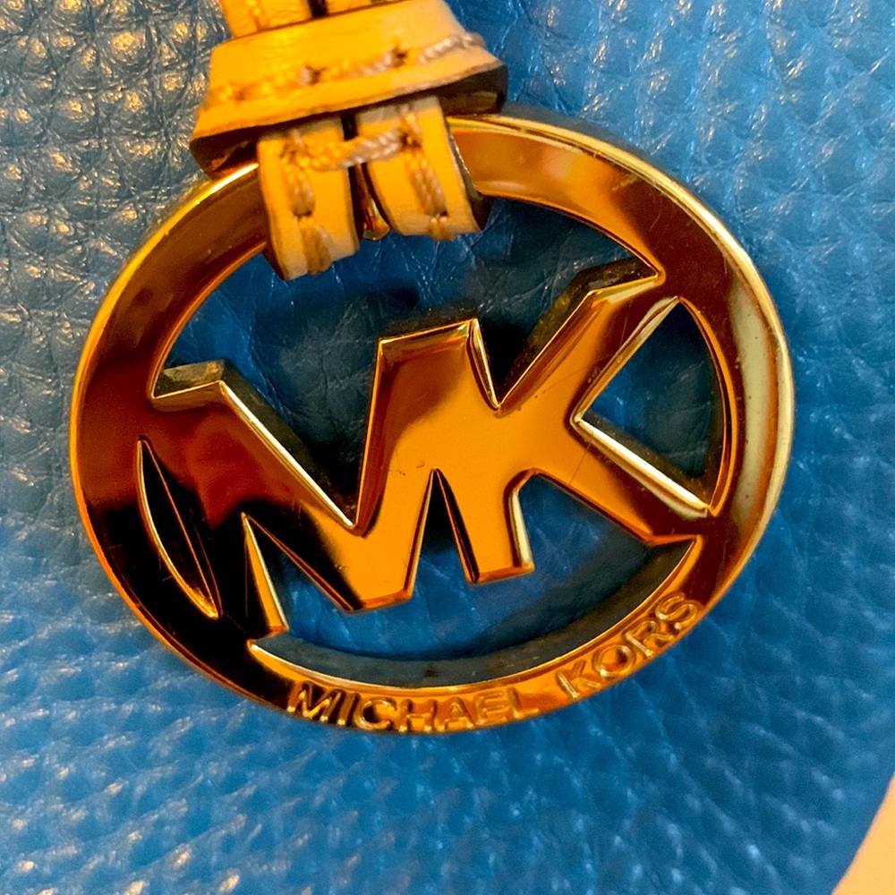 Michael Kors purse - Picture 2 of 11
